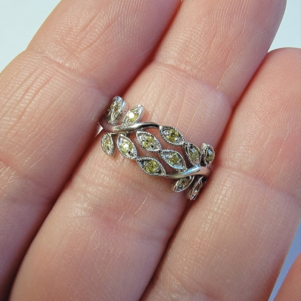 Vine Leaf Ring Signed JG Silver Tone